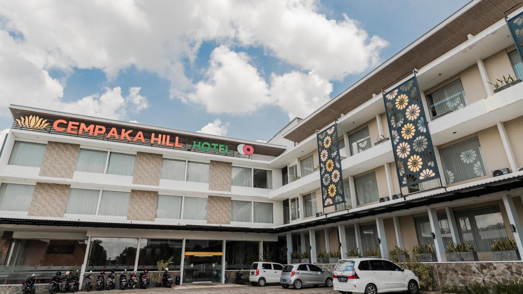 Neo Cempaka Hill Hotel Jembel Exteriör bild